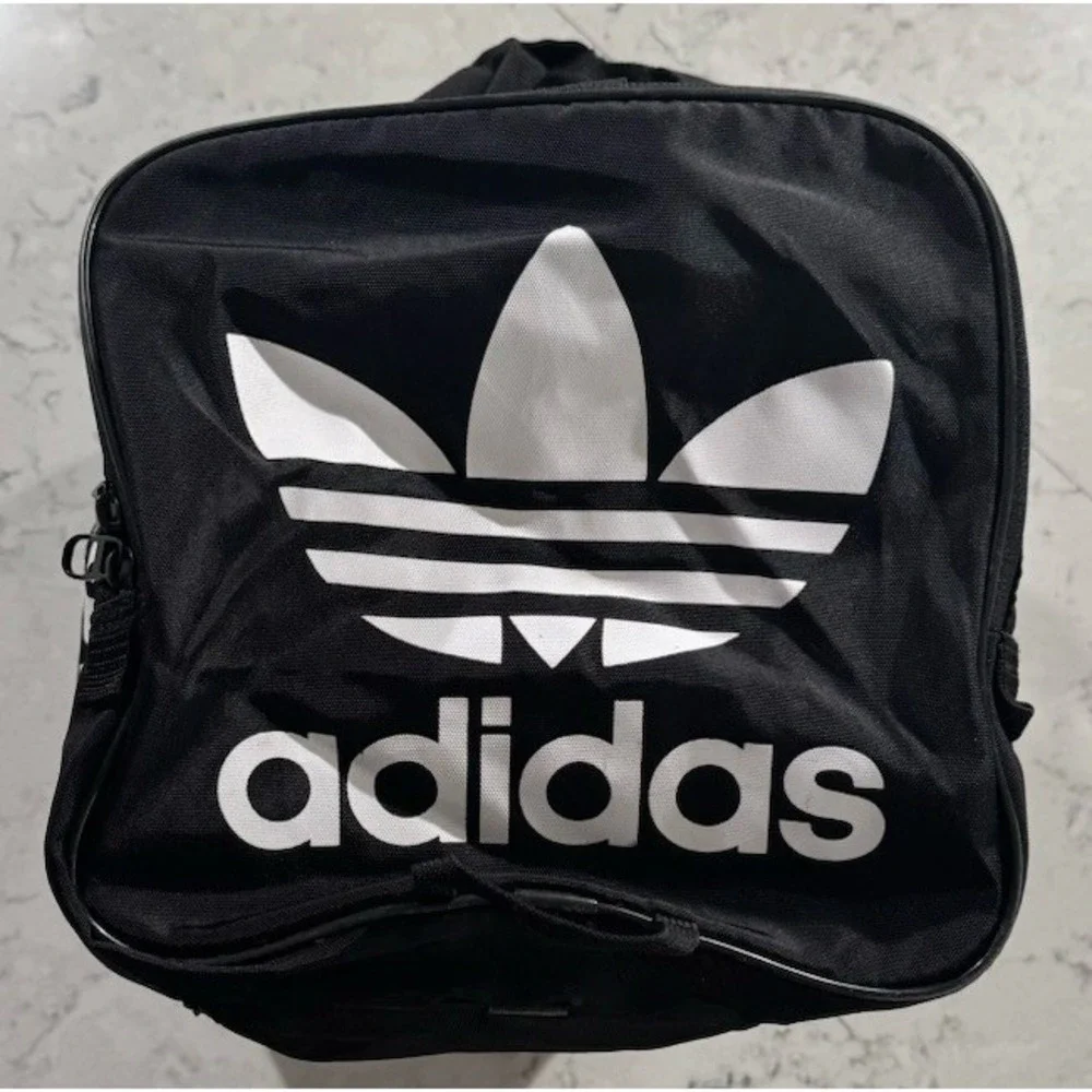 adidas Originals Santiago Duffel Bag Medium Black White Travel Weekender 976131